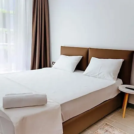 Alezzi Hotel 3*